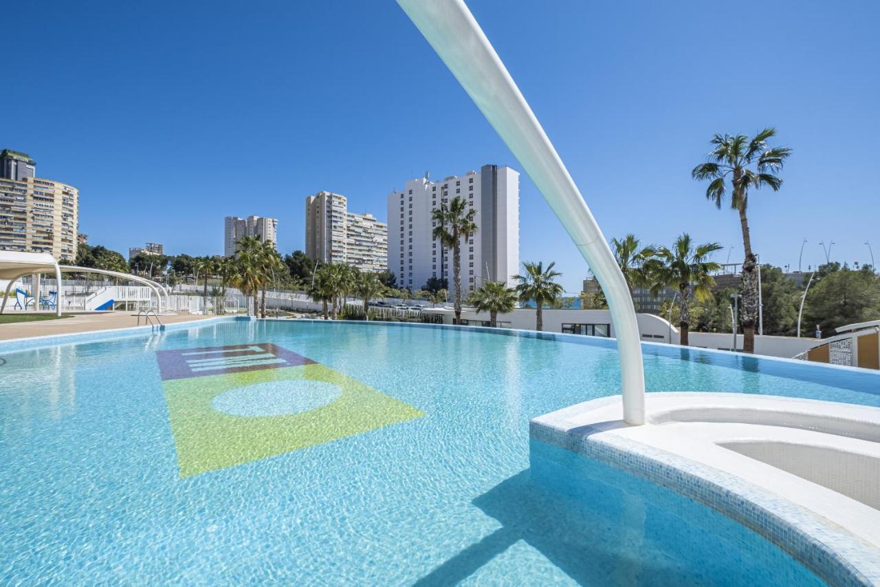 Sunset Waves Deluxe Apartments Poniente Beach Resort Бенидорм Экстерьер фото