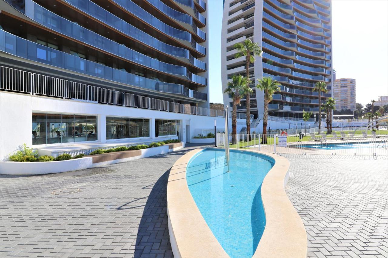 Sunset Waves Deluxe Apartments Poniente Beach Resort Бенидорм Экстерьер фото