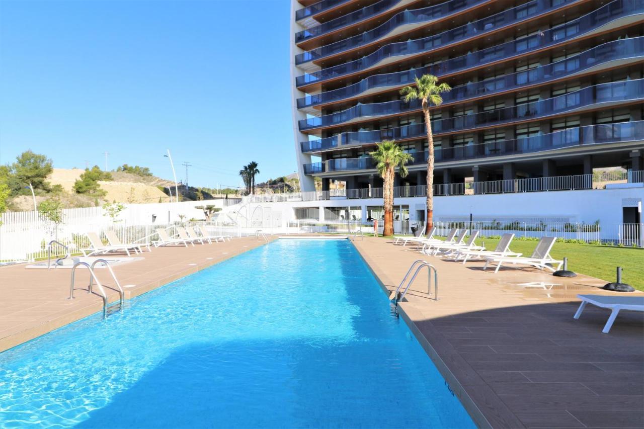 Sunset Waves Deluxe Apartments Poniente Beach Resort Бенидорм Экстерьер фото