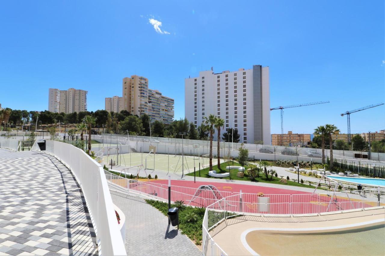 Sunset Waves Deluxe Apartments Poniente Beach Resort Бенидорм Экстерьер фото