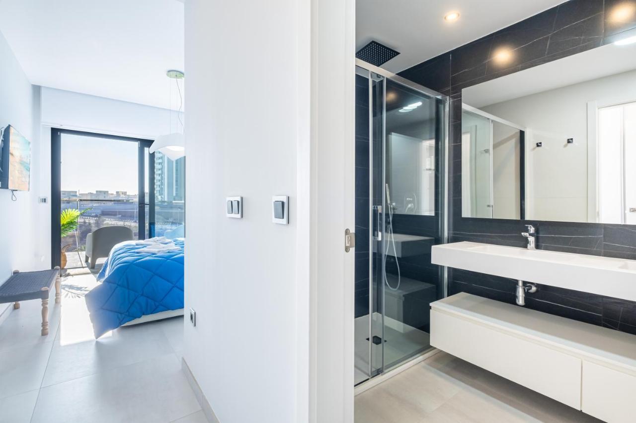Sunset Waves Deluxe Apartments Poniente Beach Resort Бенидорм Экстерьер фото